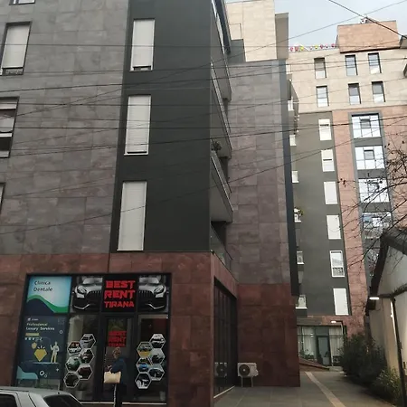 アパート Rombald Square ティラナ